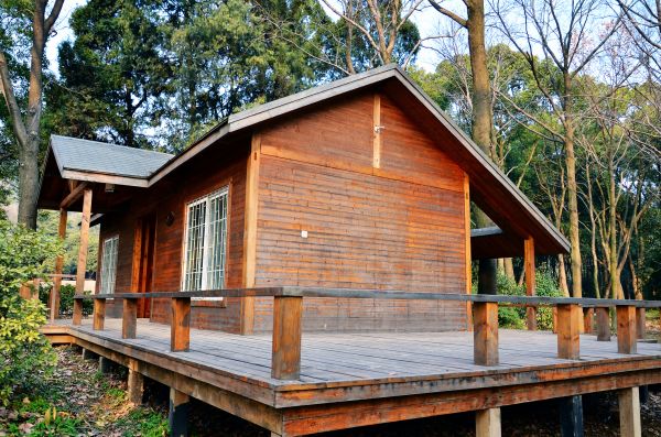 Wood House Sealing